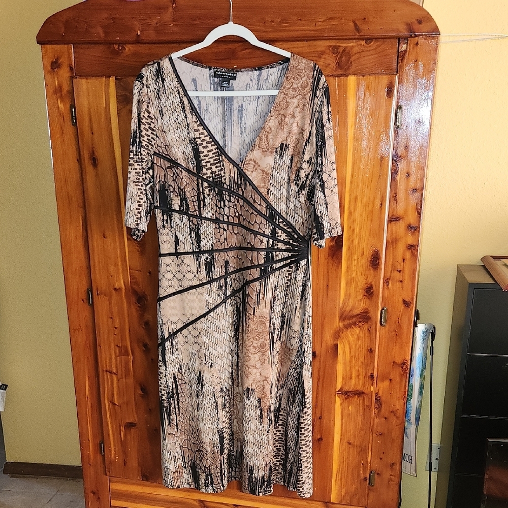 Stylish Women's Dress in Brown and Black